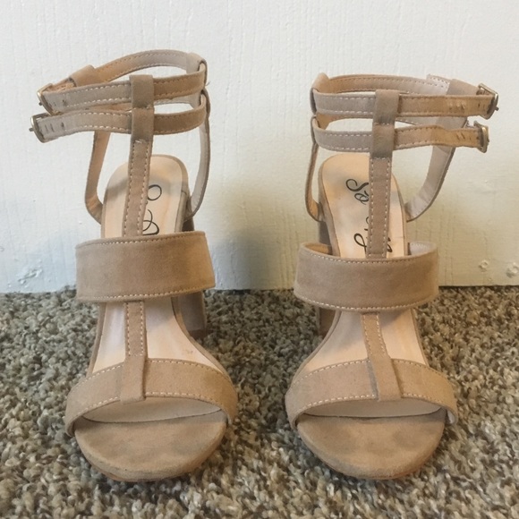 Suede Nude Platform Heel - Picture 2 of 4